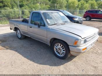  Salvage Toyota Pickup