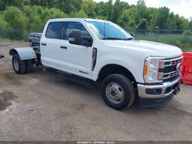  Salvage Ford F-350