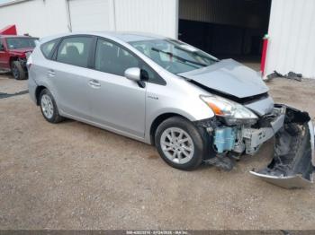  Salvage Toyota Prius v