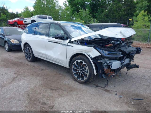 Salvage Lincoln Nautilus