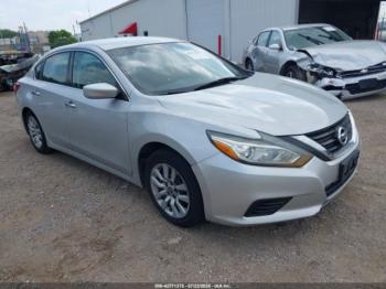  Salvage Nissan Altima