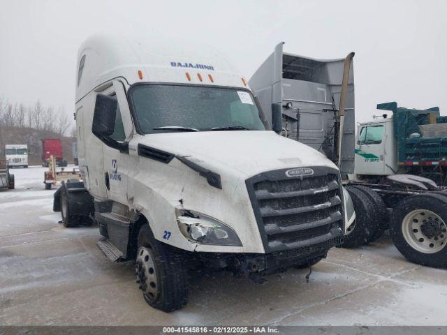  Salvage Freightliner New Cascadia 126