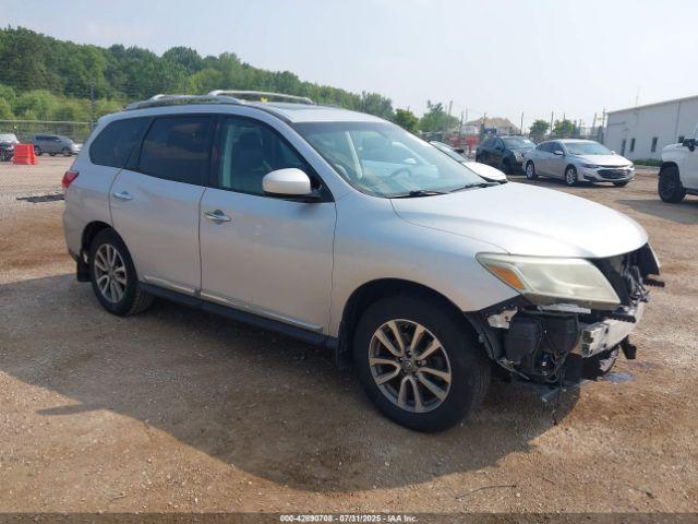  Salvage Nissan Pathfinder