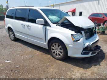  Salvage Chrysler Town & Country