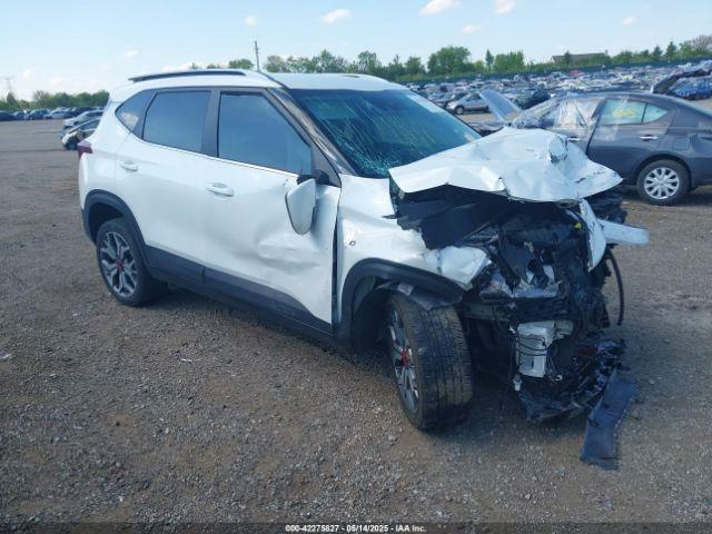  Salvage Kia Seltos