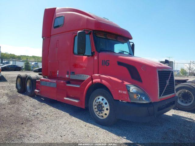  Salvage Volvo Vn