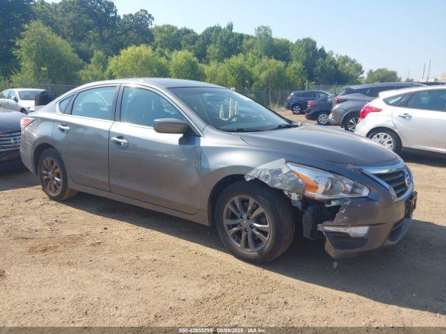  Salvage Nissan Altima