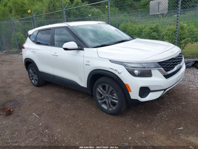  Salvage Kia Seltos
