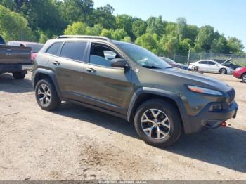  Salvage Jeep Cherokee