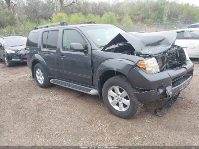  Salvage Nissan Pathfinder