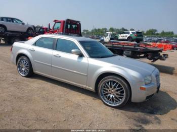  Salvage Chrysler 300