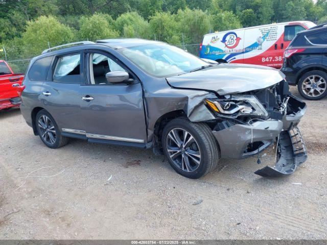  Salvage Nissan Pathfinder