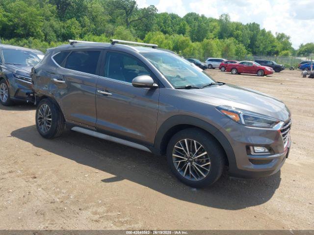  Salvage Hyundai TUCSON