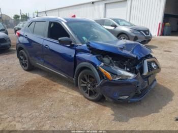  Salvage Nissan Kicks