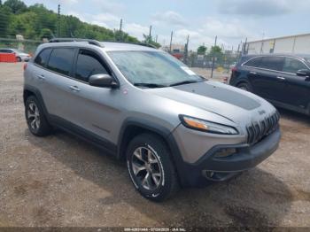  Salvage Jeep Cherokee