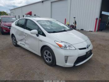  Salvage Toyota Prius