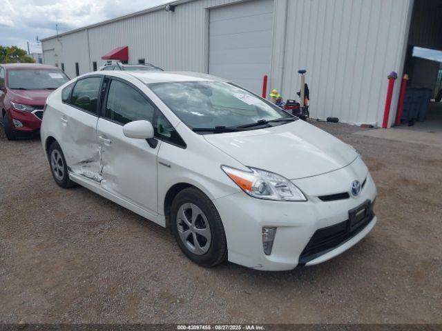  Salvage Toyota Prius