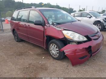  Salvage Toyota Sienna