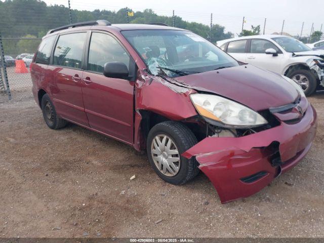  Salvage Toyota Sienna