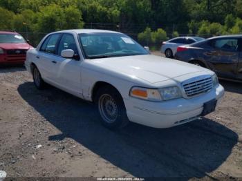  Salvage Ford Crown Victoria