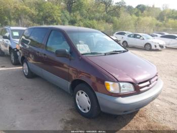 Salvage Toyota Sienna