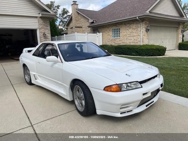  Salvage Nissan Gtr