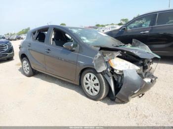  Salvage Toyota Prius c