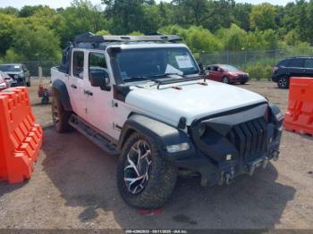  Salvage Jeep Gladiator