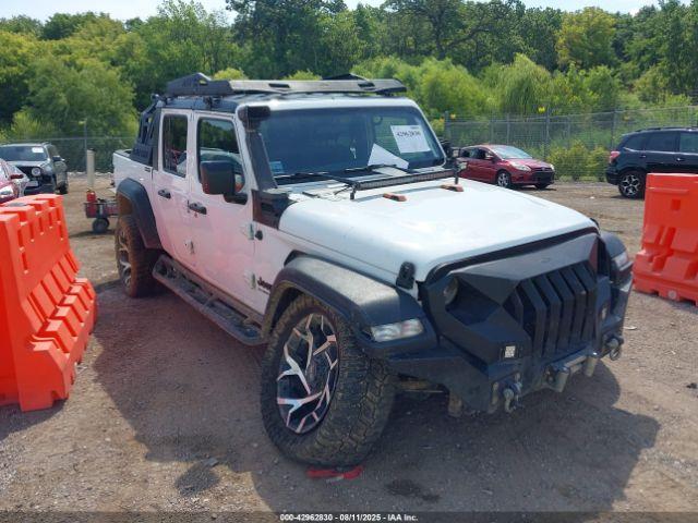  Salvage Jeep Gladiator