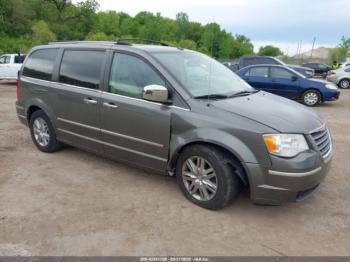  Salvage Chrysler Town & Country
