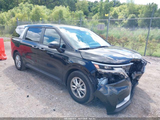  Salvage Kia Carnival