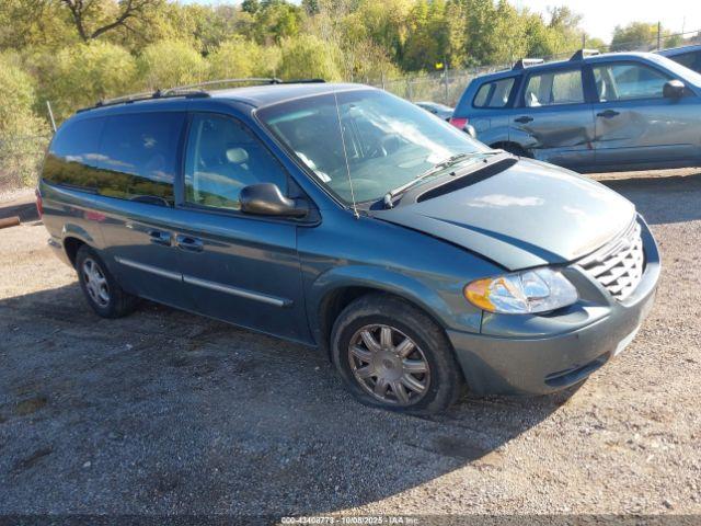  Salvage Chrysler Town & Country