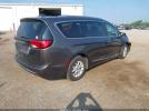 Chrysler Pacifica Touring L Image 10