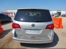 Volkswagen Routan S Image 4