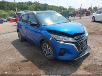  Salvage Nissan Kicks