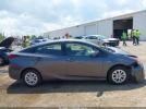 Toyota Prius Le Image 13