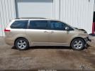 Toyota Sienna Le V6 Image 8