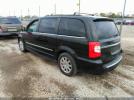 Chrysler Town & Country Touring-l Image 4