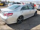 Toyota Camry Se Image 4
