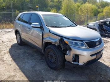  Salvage Kia Sorento