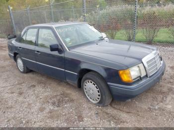  Salvage Mercedes-Benz 300