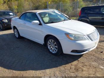  Salvage Chrysler 200