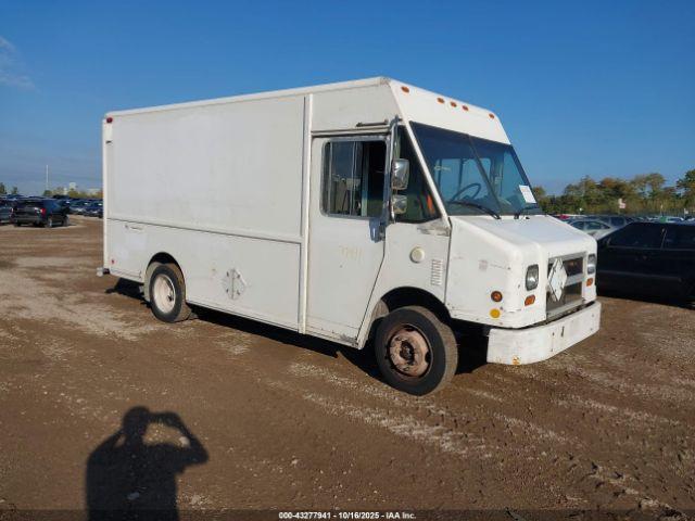  Salvage Freightliner Chassis