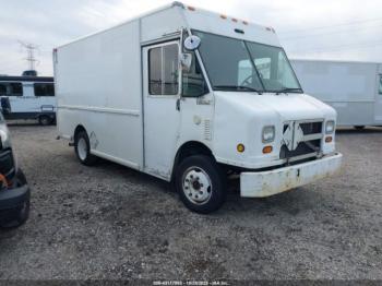  Salvage Freightliner Chassis