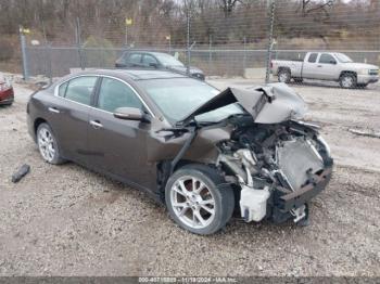  Salvage Nissan Maxima