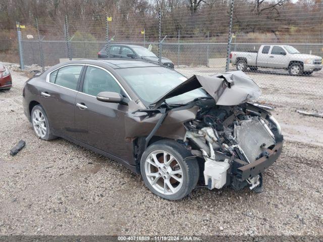  Salvage Nissan Maxima