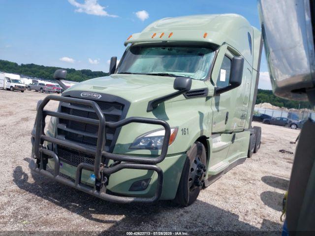  Salvage Freightliner New Cascadia 126