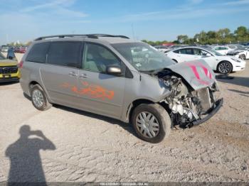  Salvage Toyota Sienna