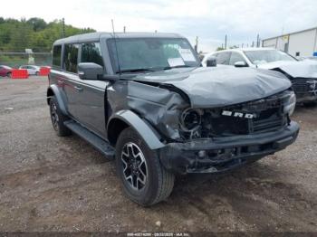  Salvage Ford Bronco