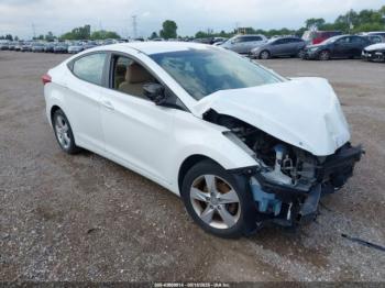  Salvage Hyundai ELANTRA
